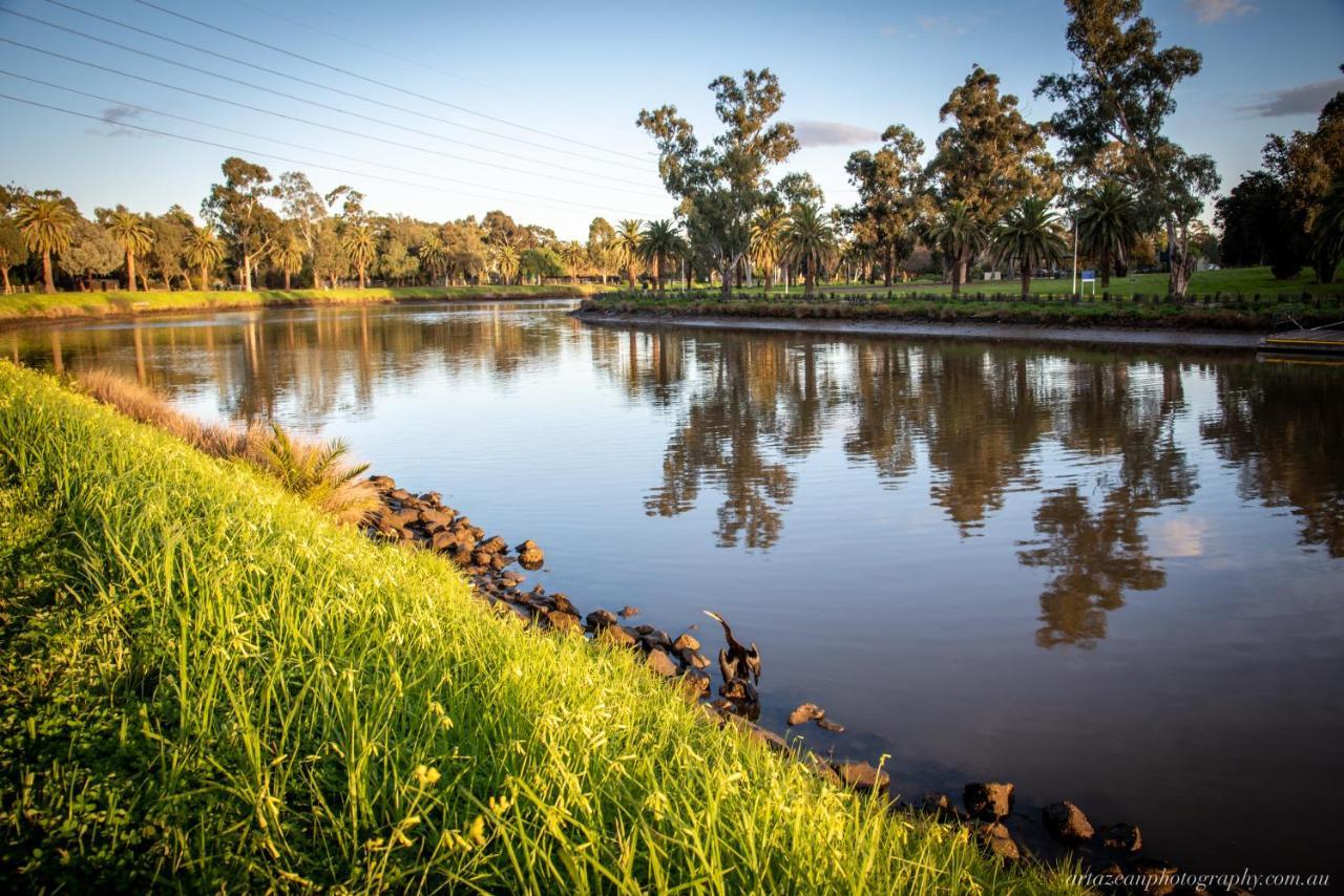 Modern, Clean, Luxury At The Right Price..... Daire Maribyrnong Dış mekan fotoğraf